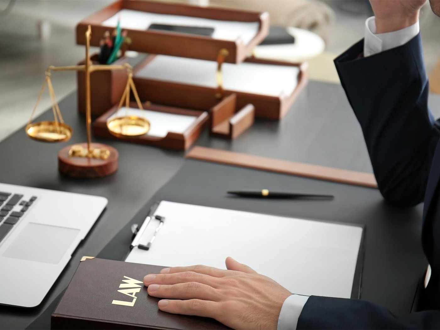Lawyer Belgrade | Ninković & Partners | Commercial and corporate law
